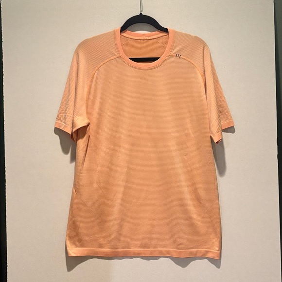 lululemon athletica Other - Lululemon Athletica - Metal Vent Tech Short Sleeve T-shirt.Orange. Large